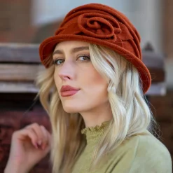 Hot Chapeau Cloche en Laine avec Rosette Sienna rouille Femme Chapeaux Hiver|Chapeaux Cloche